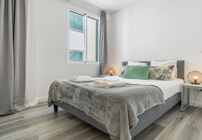 Apartment in Funchal - Tanoeiros Apartments I