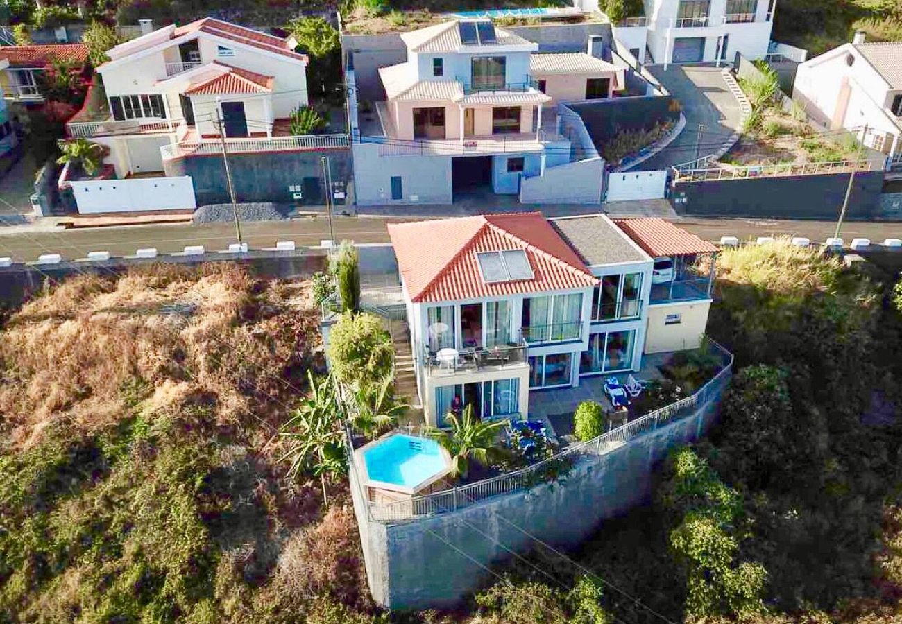 Casa em Arco da Calheta - Farious Villa A