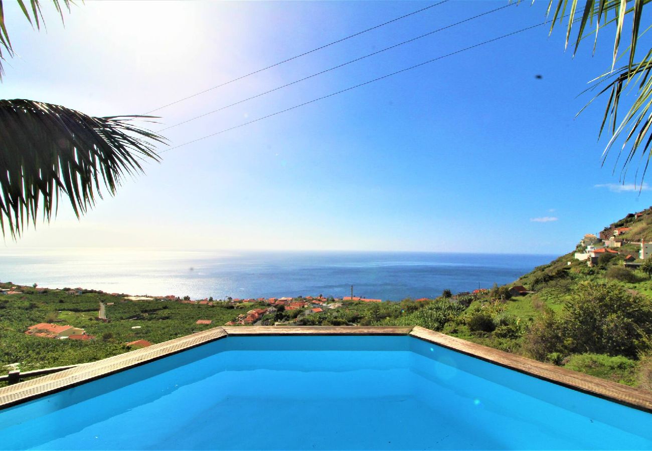 Casa em Arco da Calheta - Farious Villa A