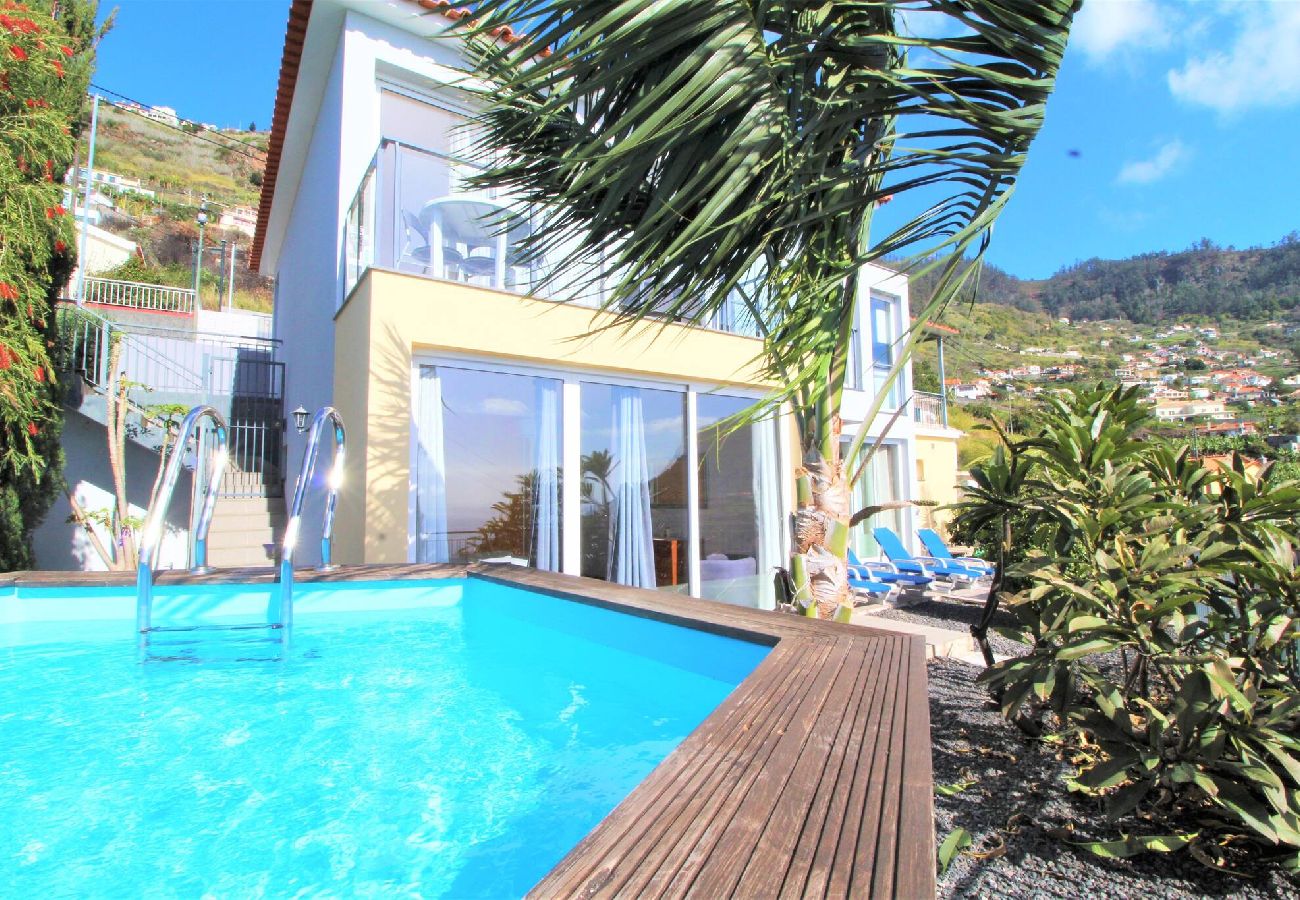 Casa em Arco da Calheta - Farious Villa A