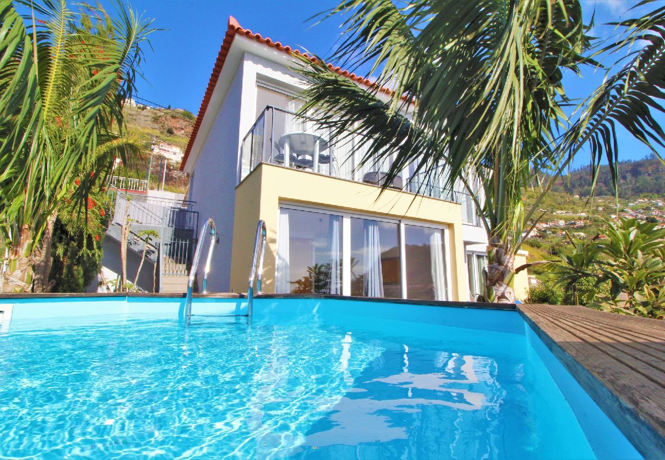 Casa em Arco da Calheta - Farious Villa A