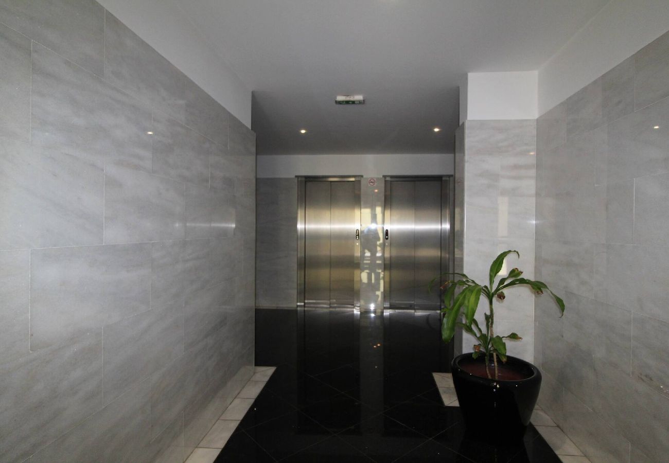 Apartamento em Funchal - Yellow Apartment T1