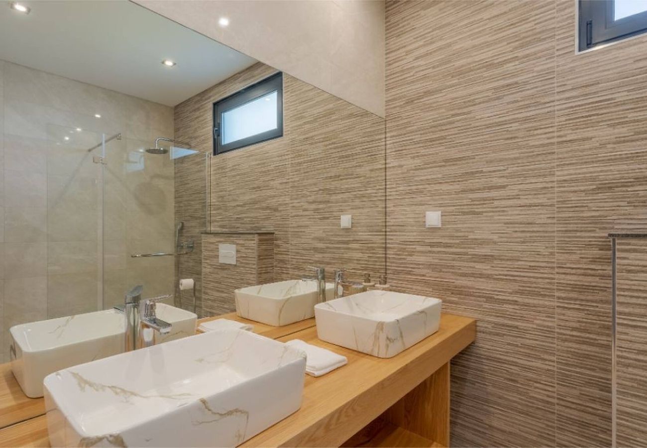 Villa em Ribeira Brava - Celeste Villa