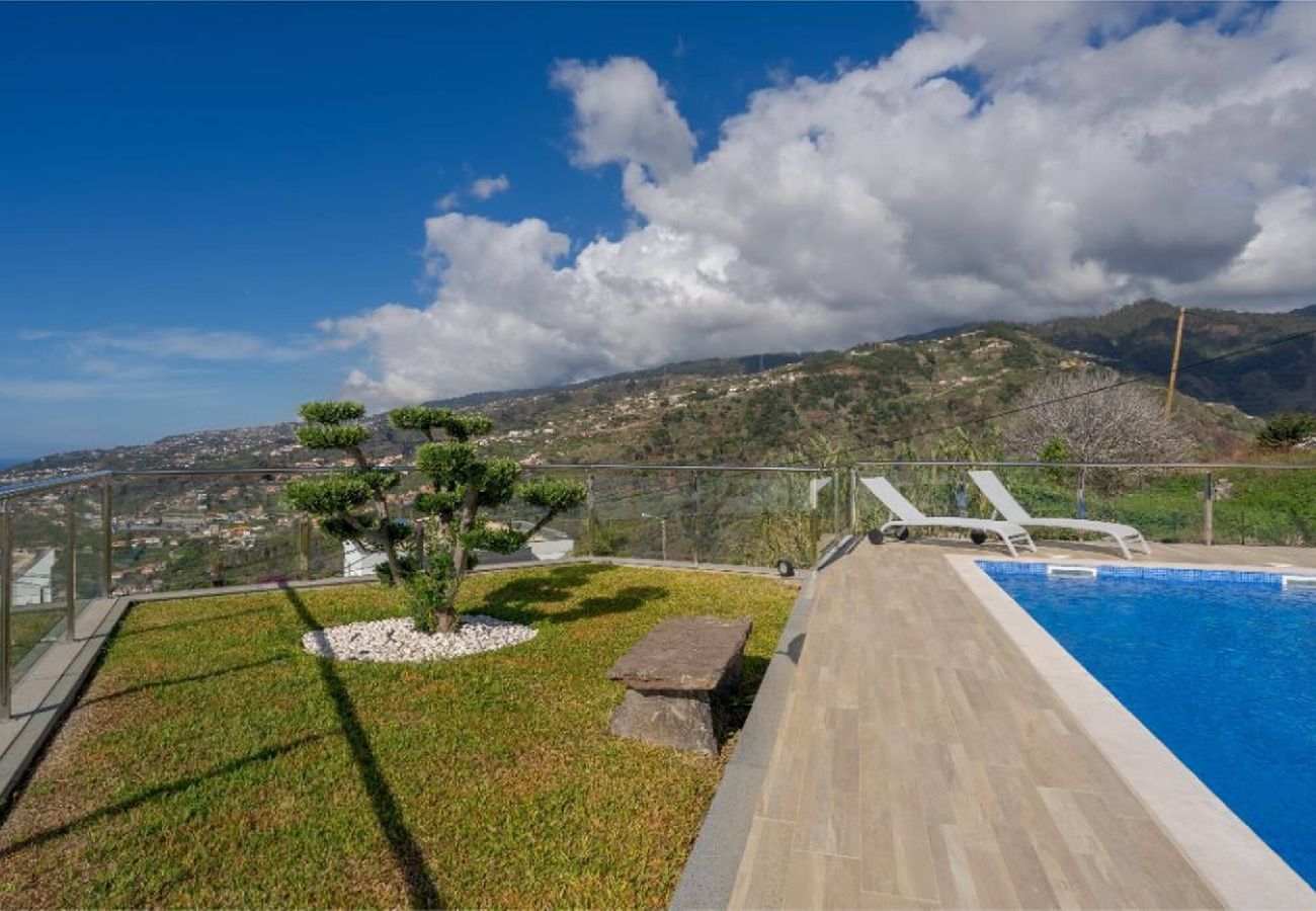 Villa em Ribeira Brava - Celeste Villa