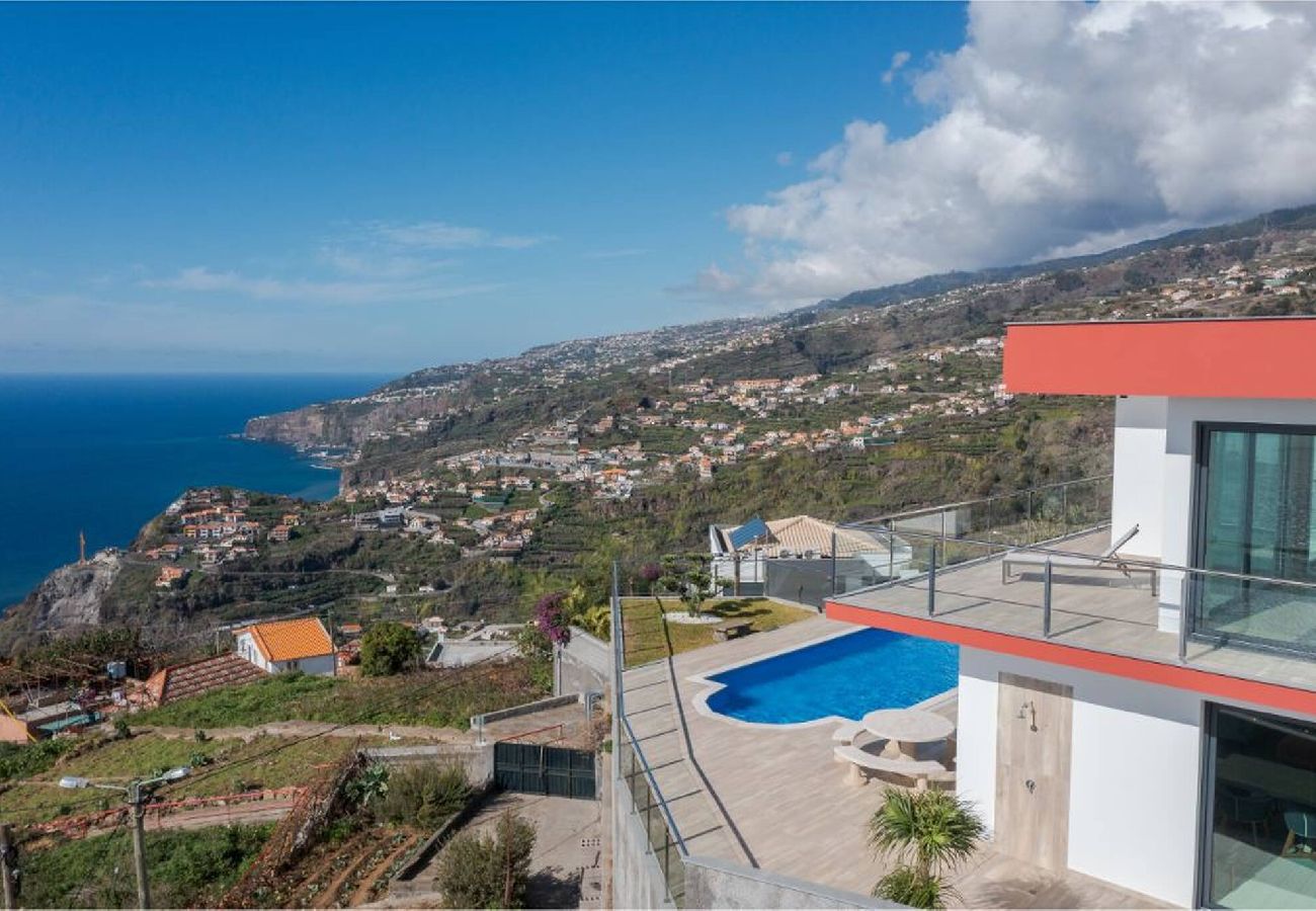 Villa em Ribeira Brava - Celeste Villa