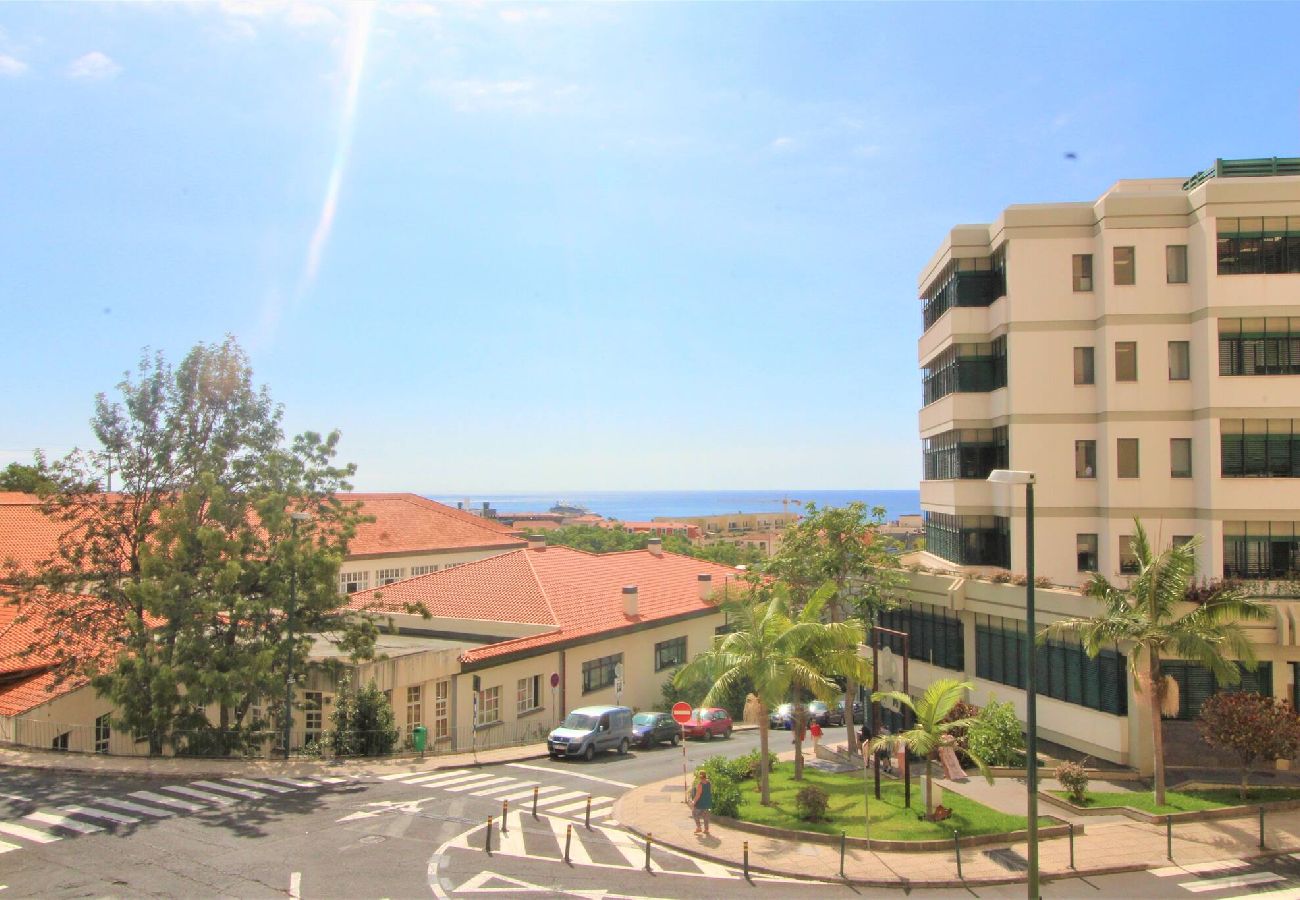 Apartamento em Funchal - Grey  View Apartment