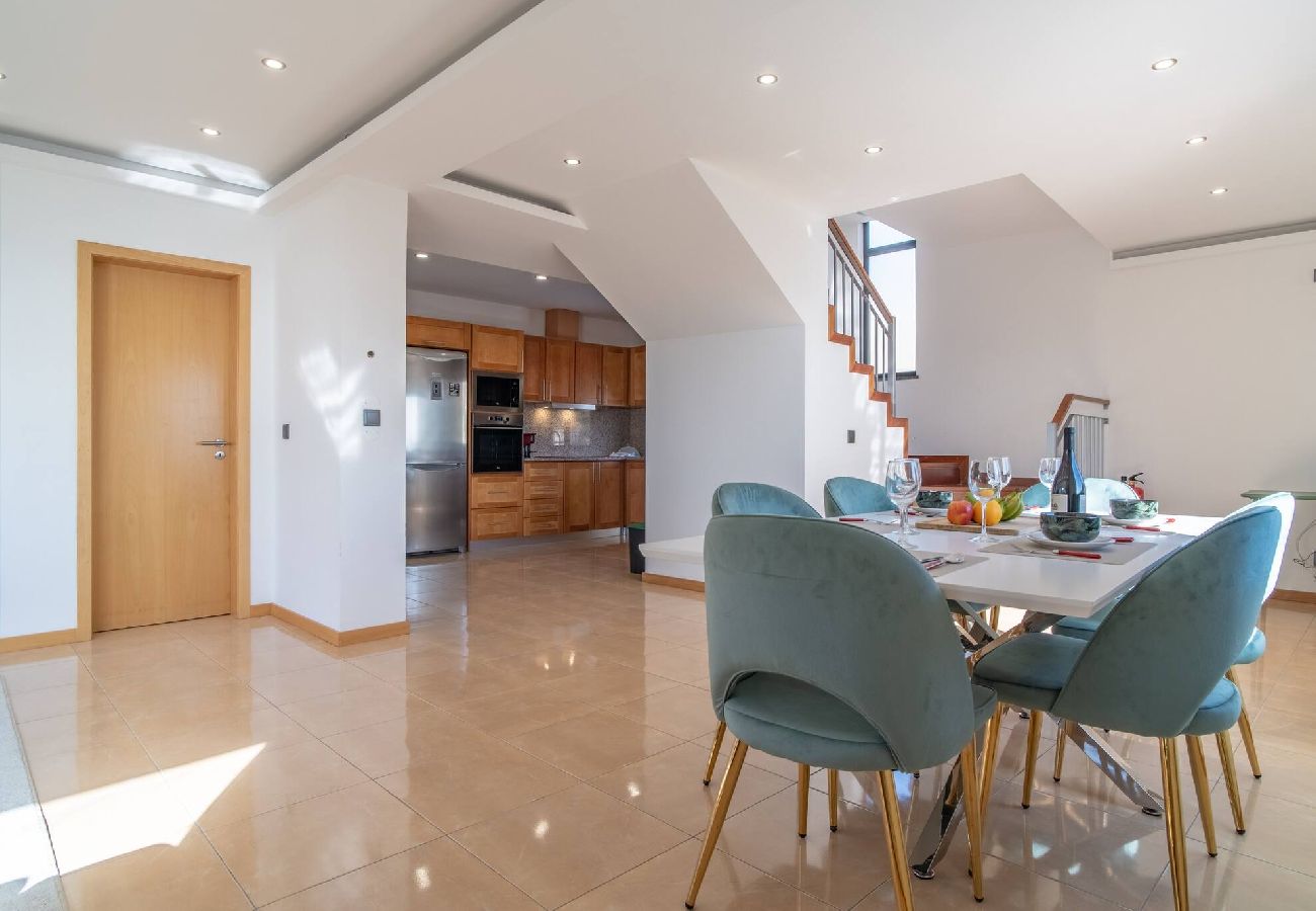 Villa em Câmara de Lobos - Vila Camara  de Lobos Lux Villa