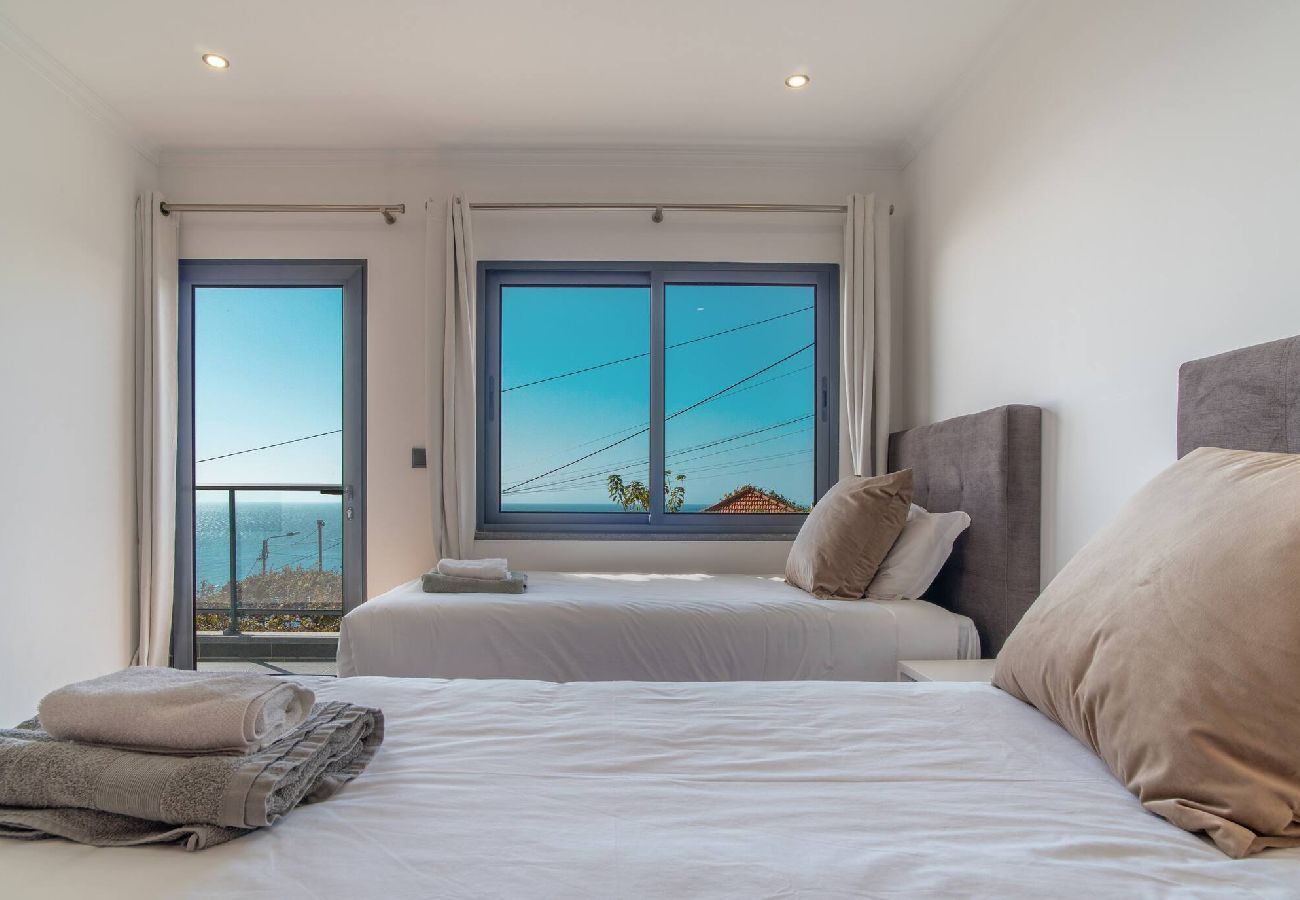 Villa em Câmara de Lobos - Vila Camara  de Lobos Lux Villa