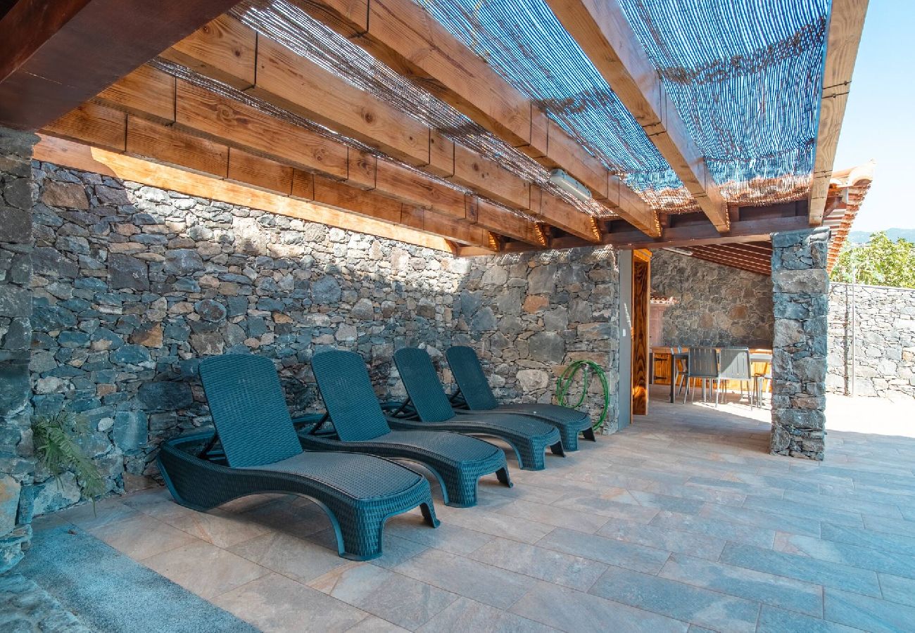 Villa em Câmara de Lobos - Vila Camara  de Lobos Lux Villa