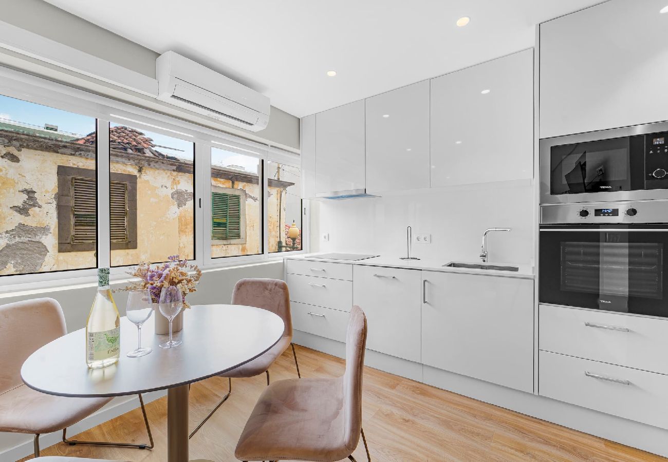 Apartamento em Funchal - Cozy apartment in heart of city