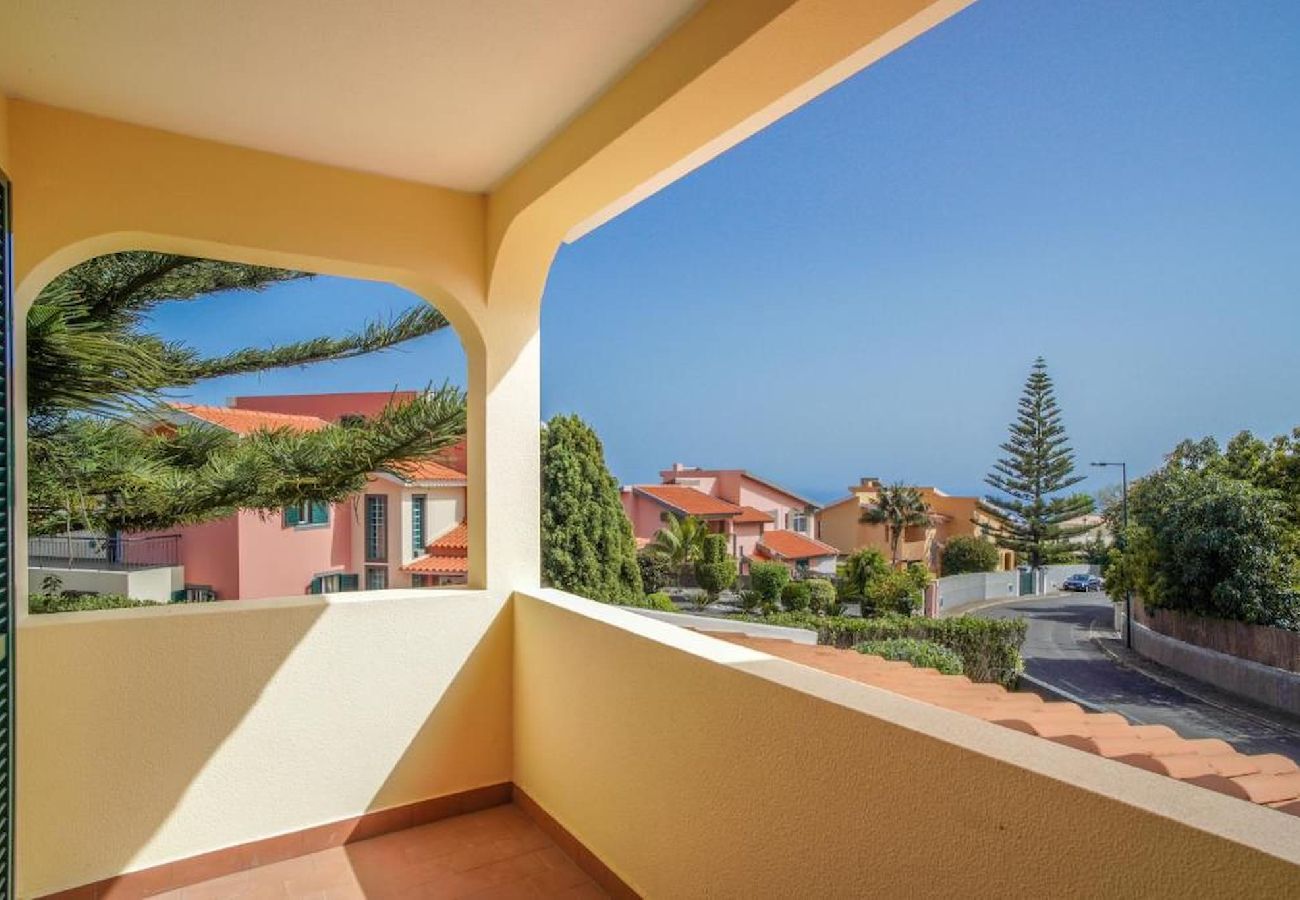 Casa em Canhas - Villa Teresinha