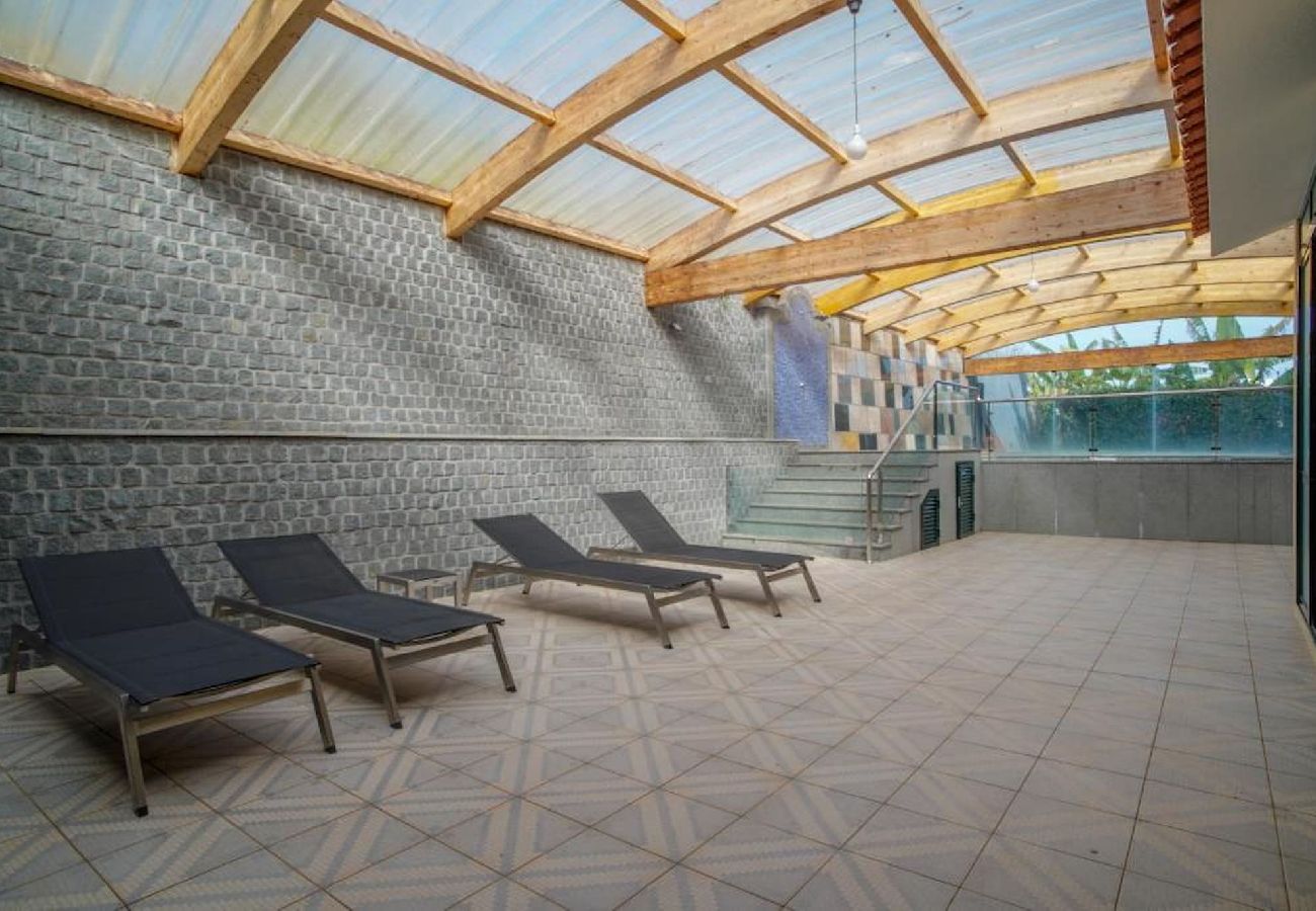 Casa em Canhas - Villa Teresinha
