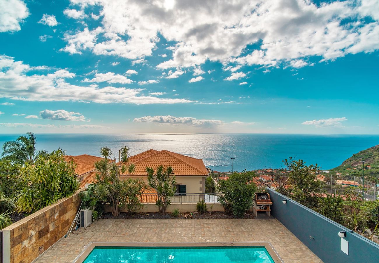 Villa em Arco da Calheta - Vila Violla private  swimming pool