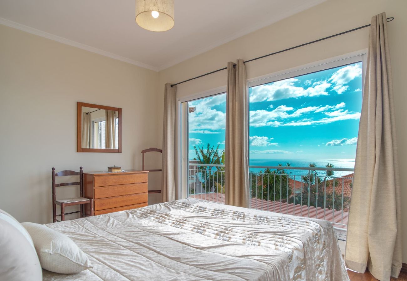 Villa em Arco da Calheta - Vila Violla private  swimming pool