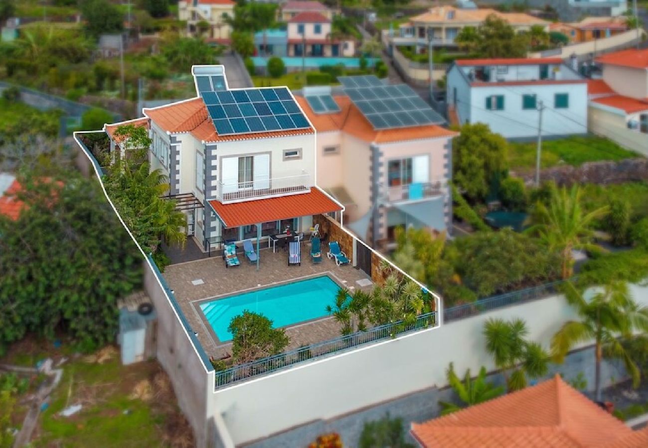 Villa em Arco da Calheta - Vila Violla private  swimming pool