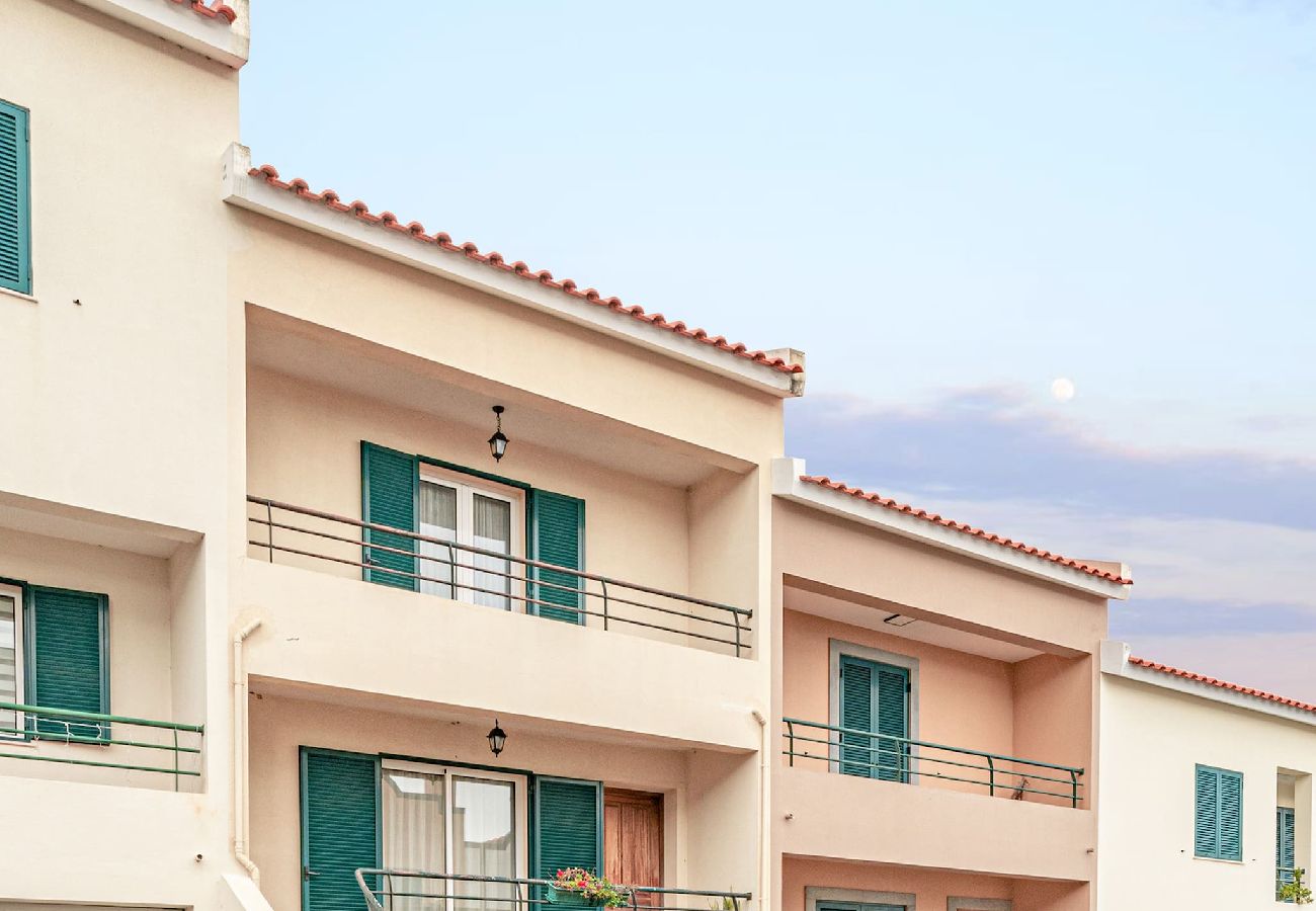 Casa em Caniço - Casa da Abegoaria