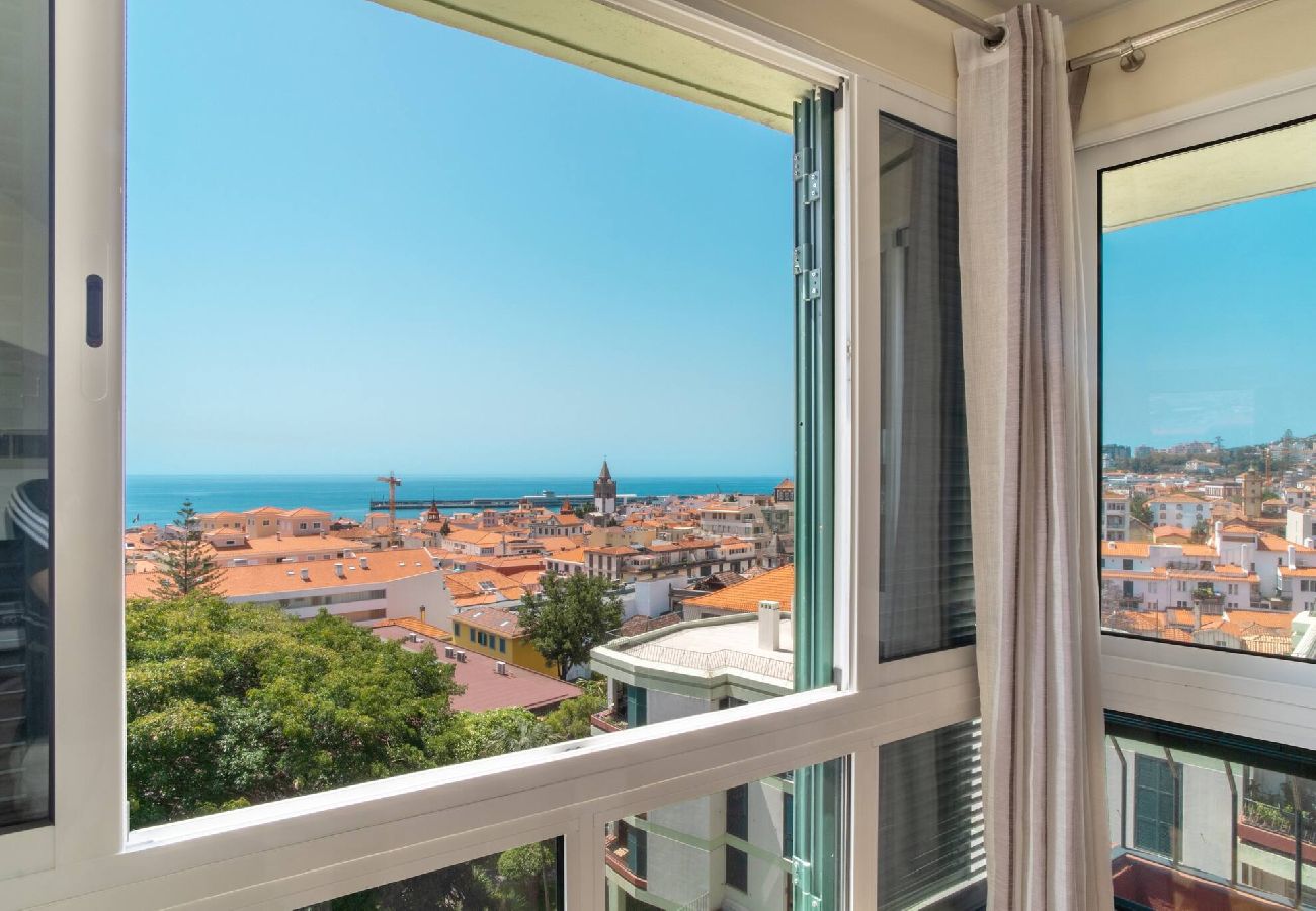 Apartment in Funchal - T3 Apartment Elias Garcia