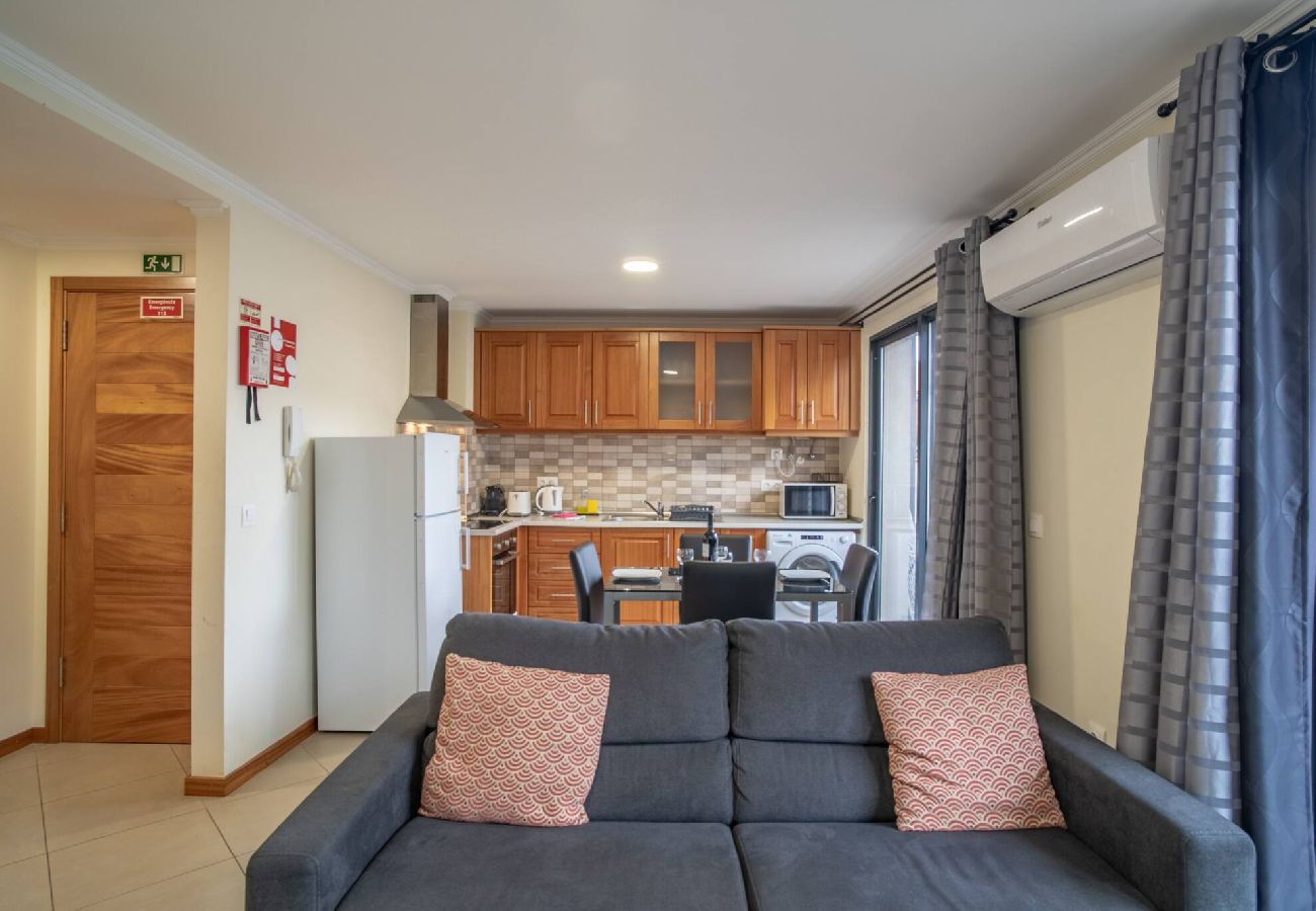 Apartment in Funchal - Vista Vieira I