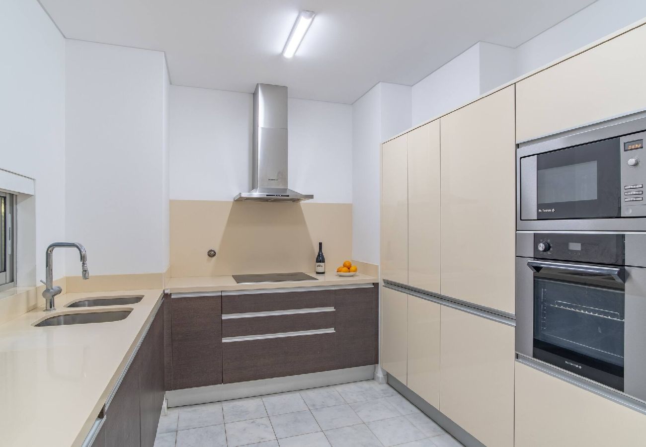 Apartment in Funchal - Madeira Palace DB First Line