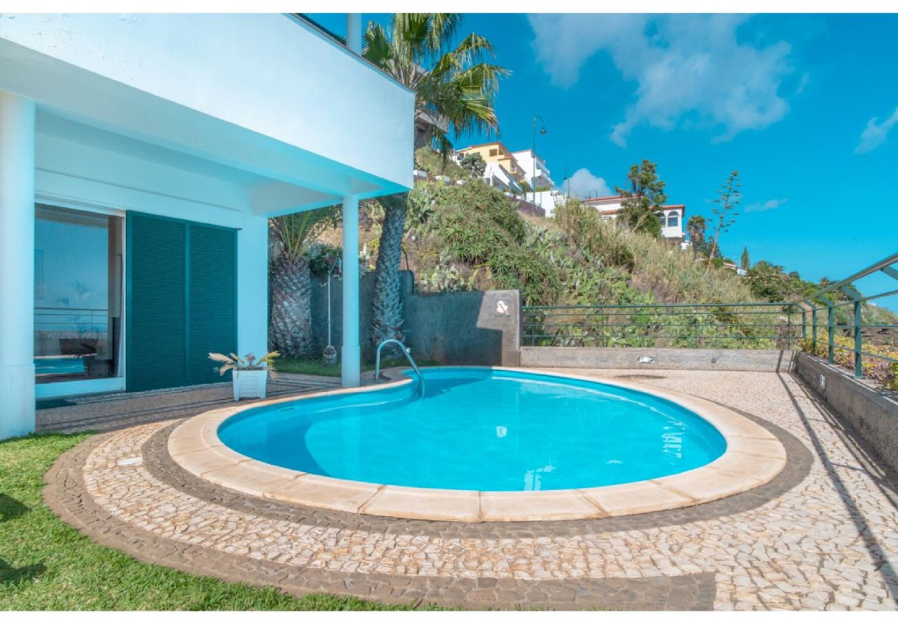 Villa in Caniço - Villa Amelia