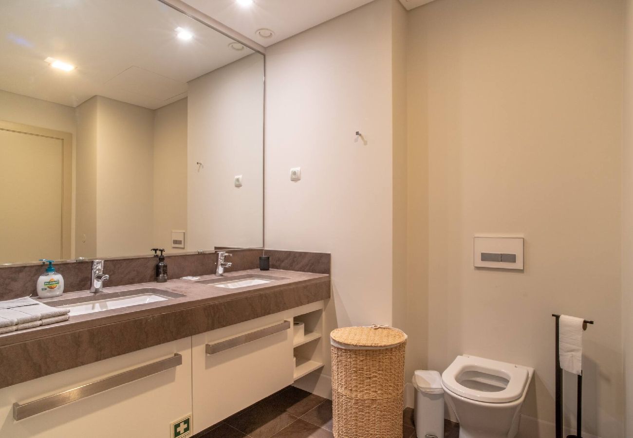 House in Funchal - The Stylish  Apartment Madeira Palace CC