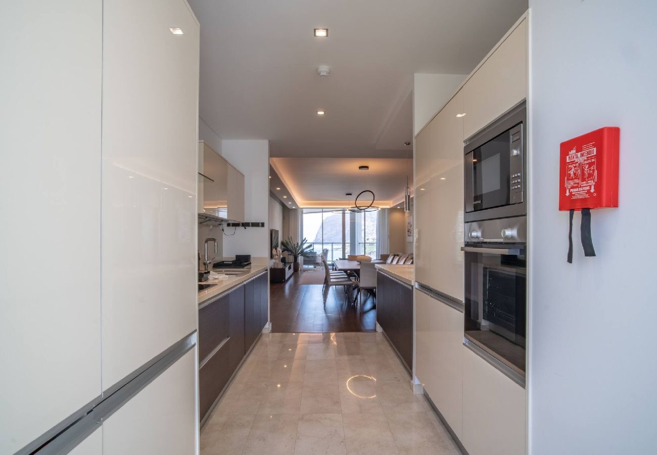 House in Funchal - The Stylish  Apartment Madeira Palace CC