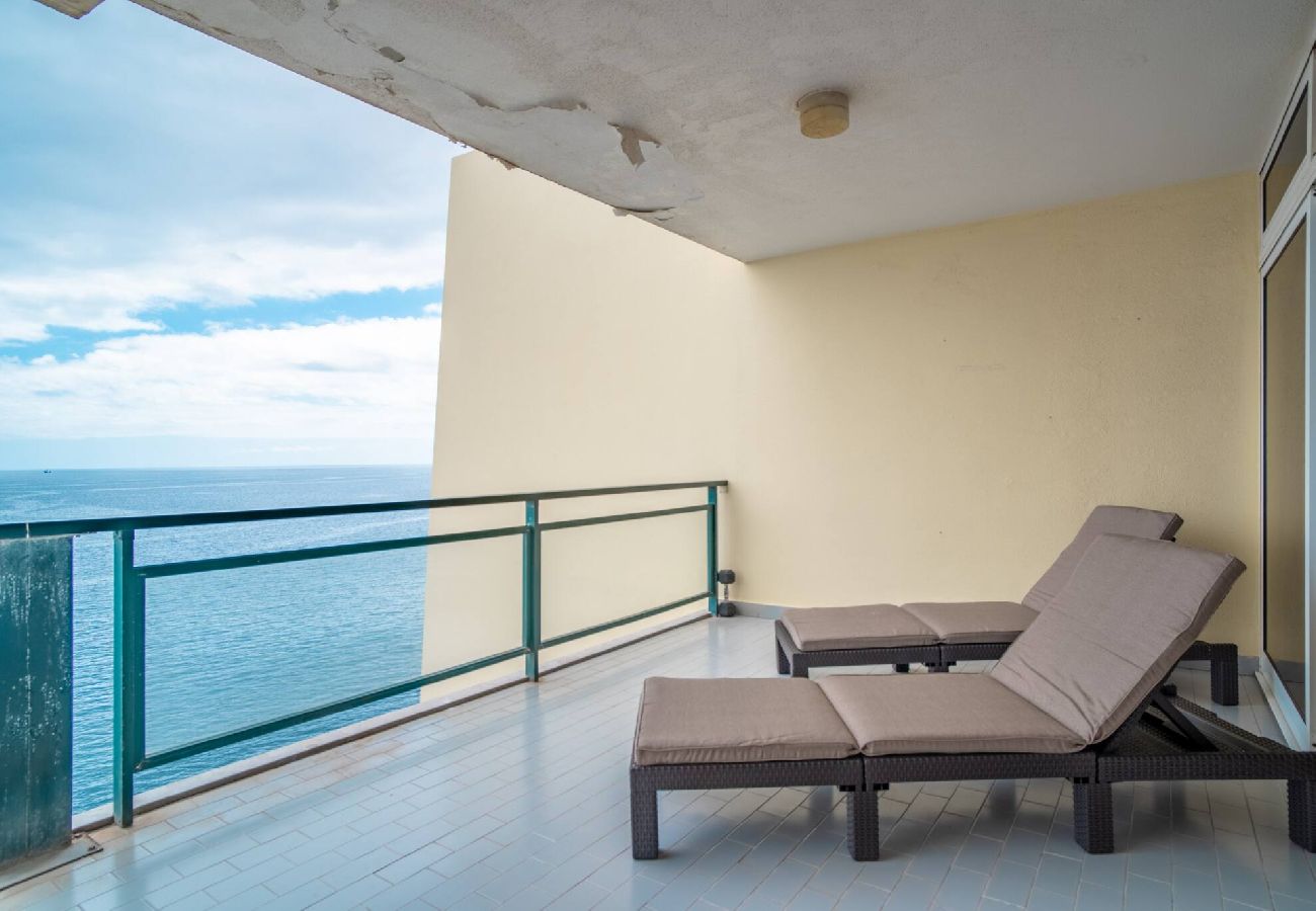 Apartment in Funchal - 607 · Promenade Apart. Praia Formosa