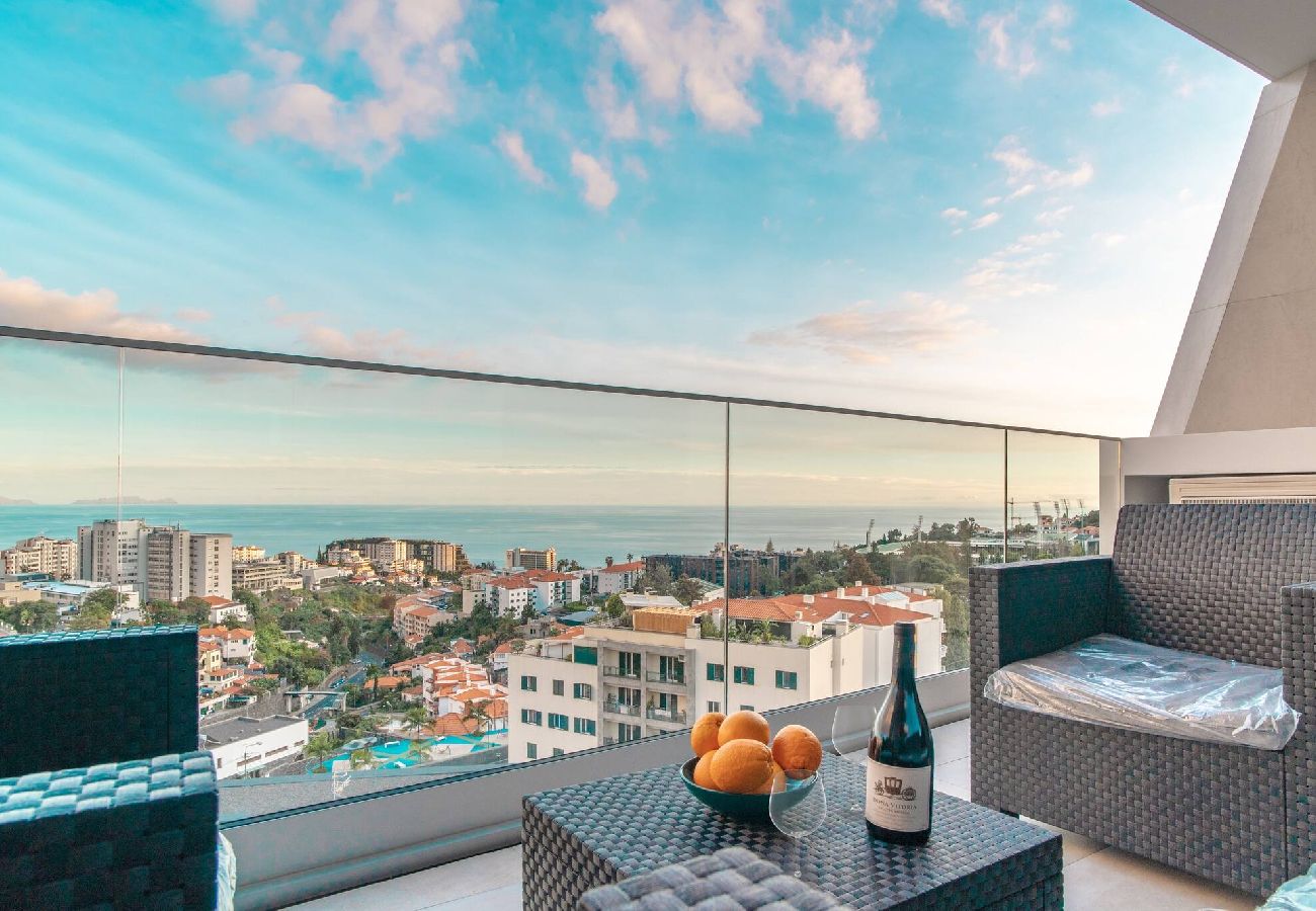 Apartment in Funchal - The Place