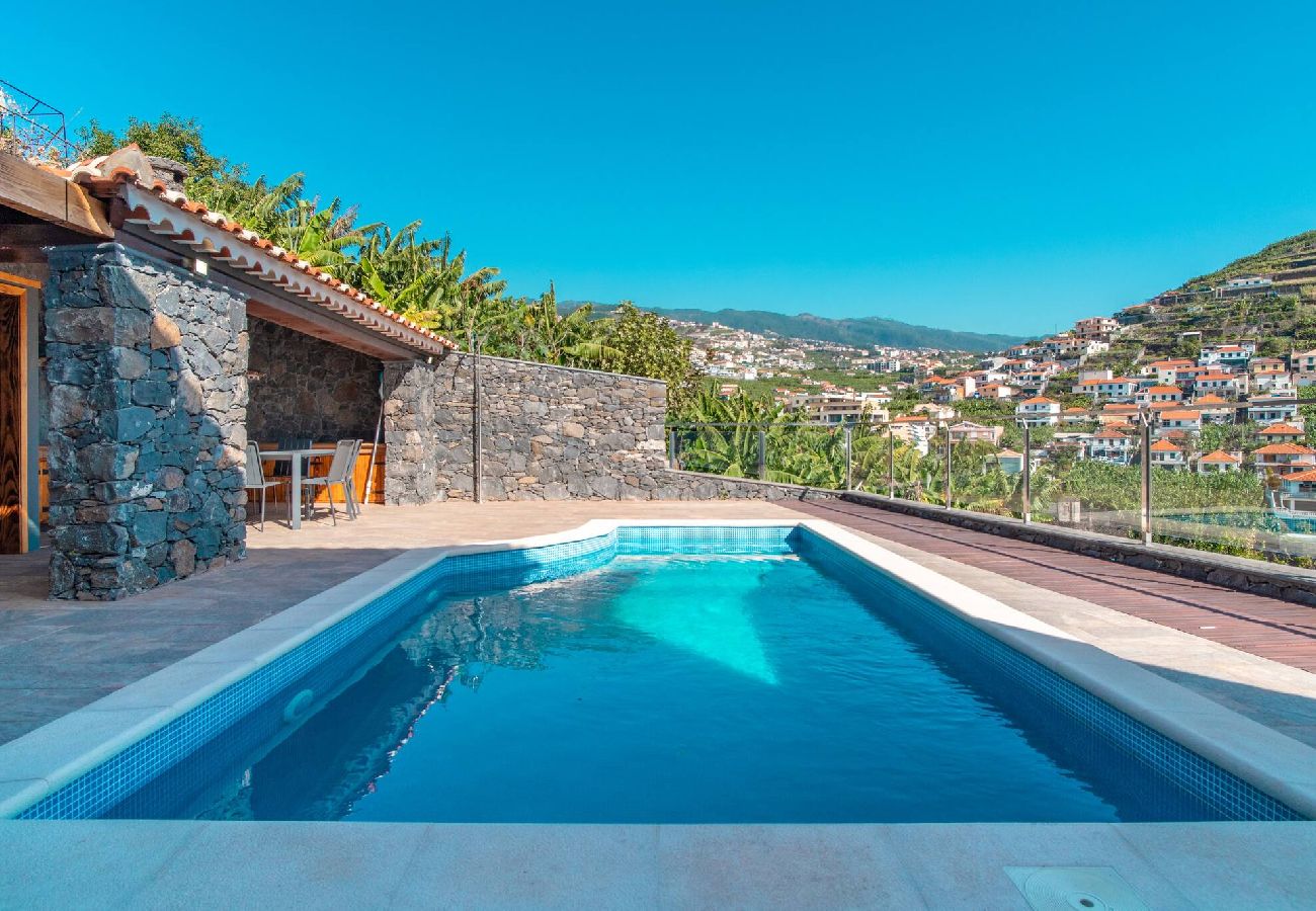 Villa in Câmara de Lobos - Vila Camara  de Lobos Lux Villa