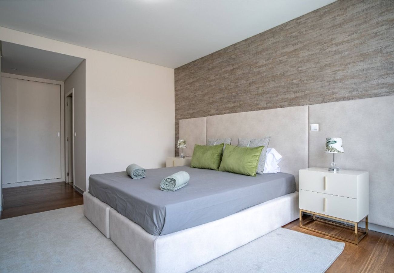 Apartment in Funchal - Freemont Apartment L a Vie  Funchal