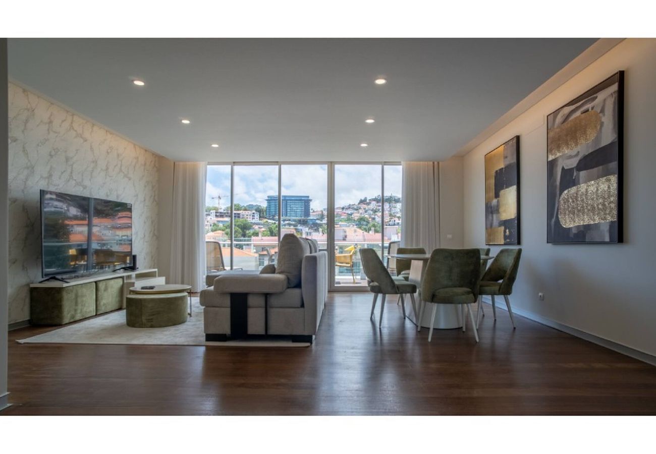 Apartment in Funchal - Freemont Apartment L a Vie  Funchal