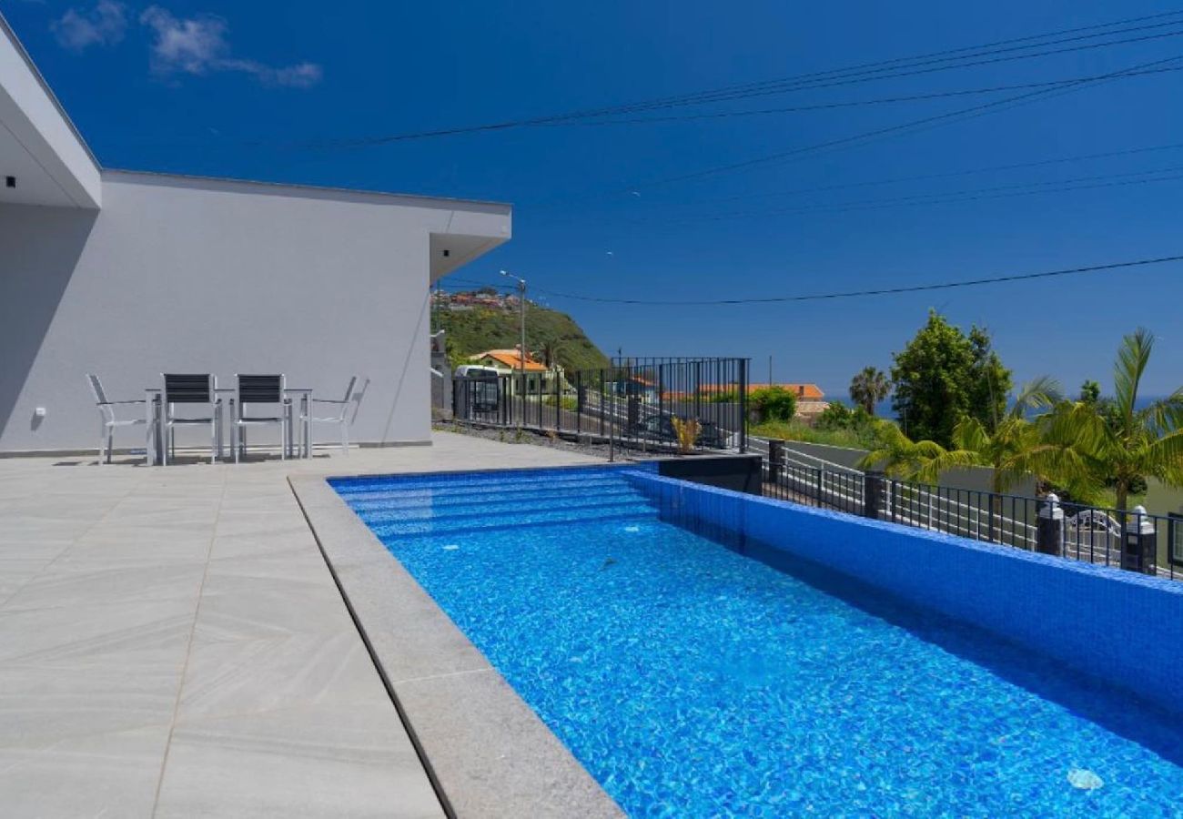 Villa in Arco da Calheta - villa Elite