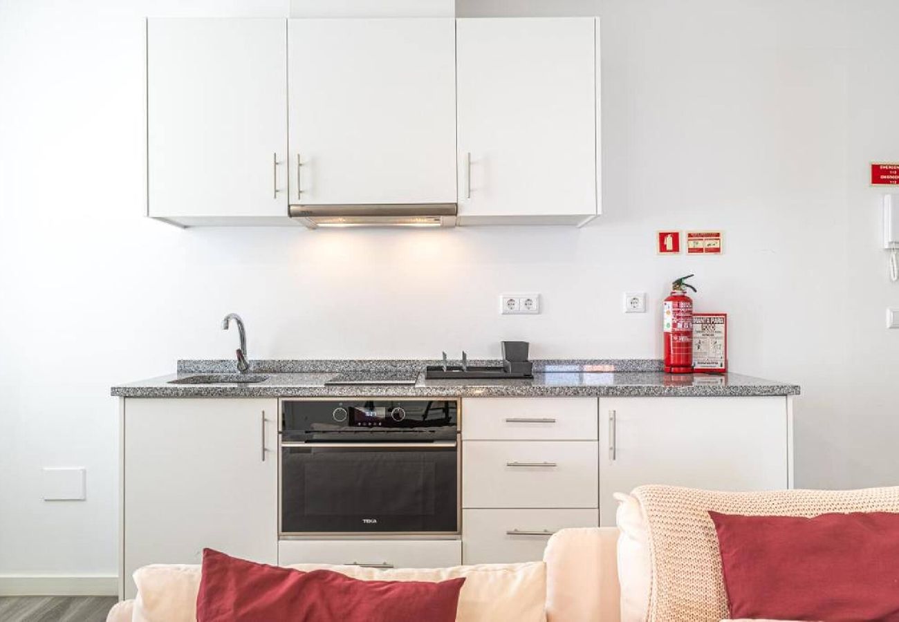 Apartment in Funchal - Tanoeiros Apartments T2