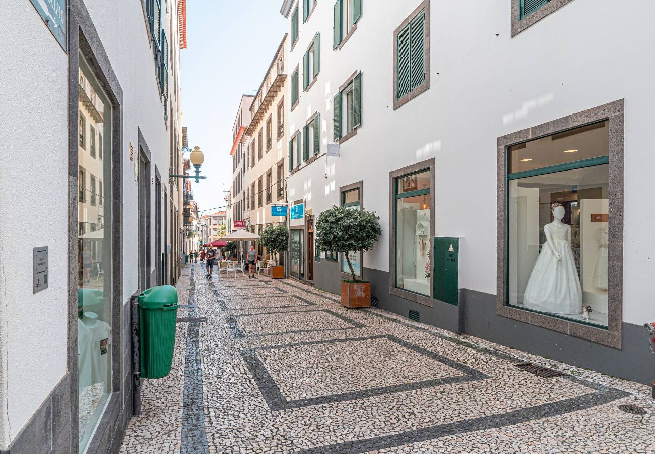 Apartment in Funchal - Tanoeiros Apartments I
