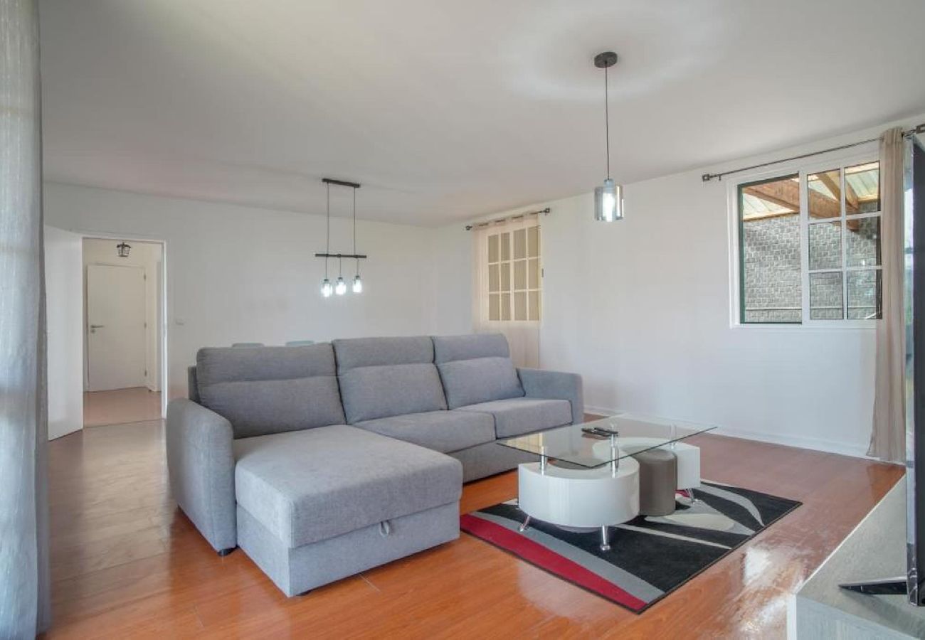 House in Canhas - Villa Teresinha