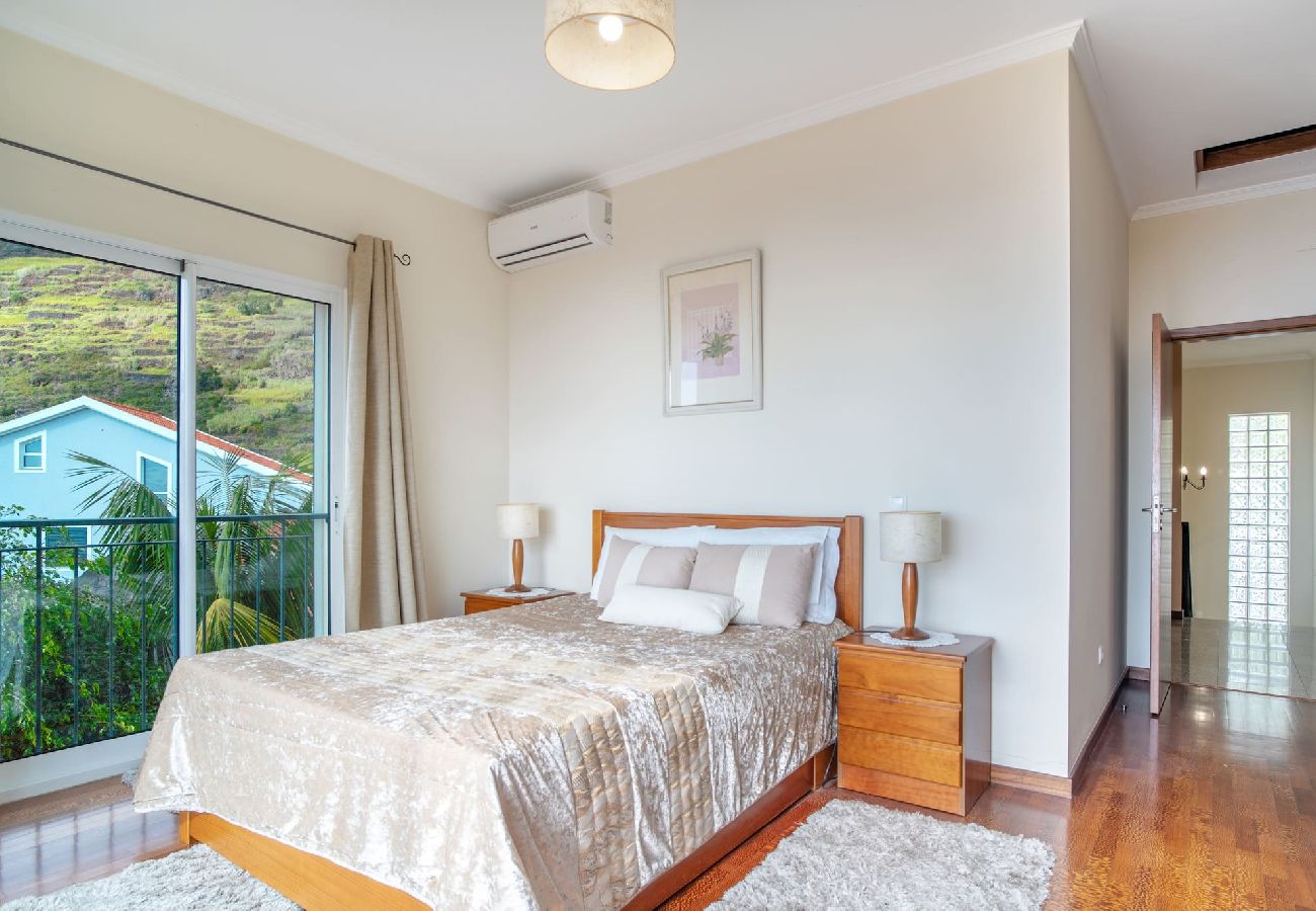 Villa in Arco da Calheta - Vila Violla private  swimming pool