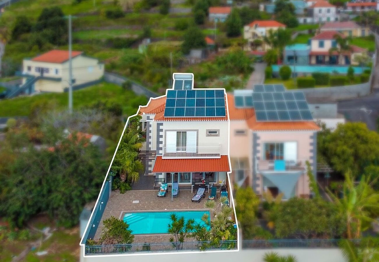 Villa in Arco da Calheta - Vila Violla private  swimming pool