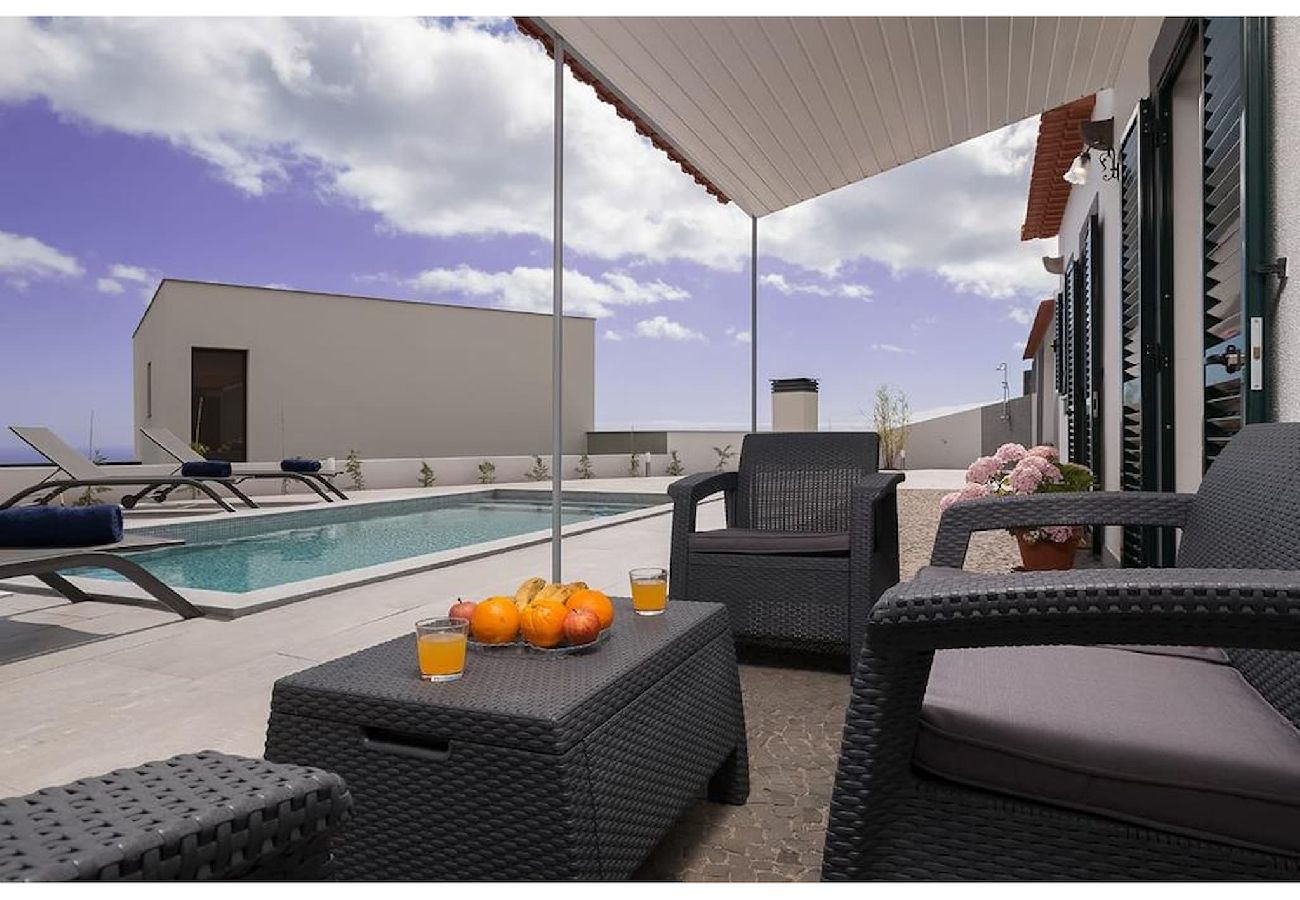 Villa in Calheta - Serenity Villa