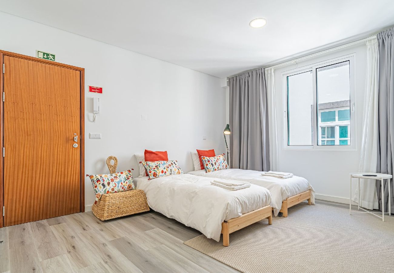 Apartment in Funchal - Tanoeiros Apartment T0