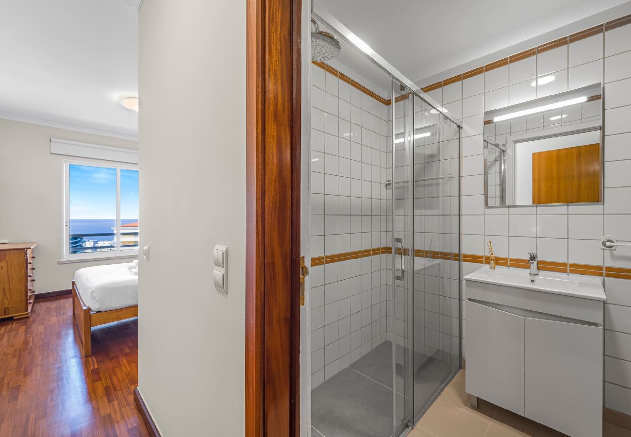 Apartment in Funchal - Tulipa Apartment Prime Location
