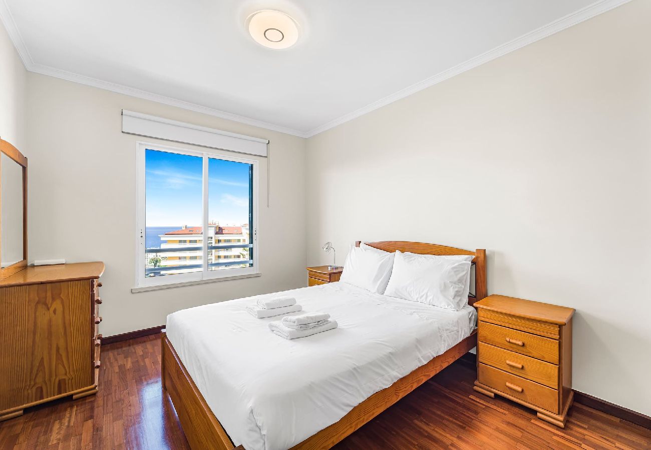 Apartment in Funchal - Tulipa Apartment Prime Location