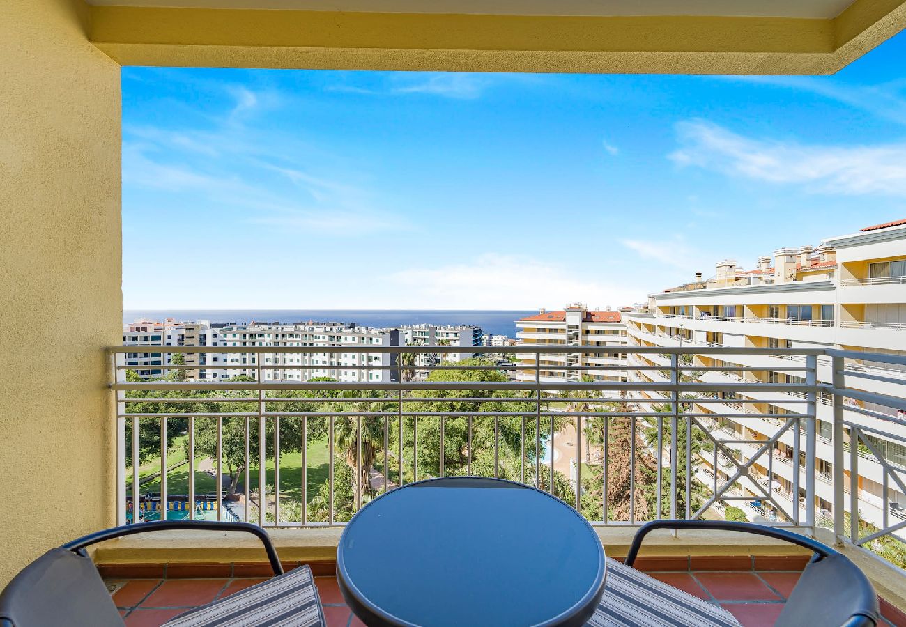 Apartment in Funchal - Tulipa Apartment Prime Location