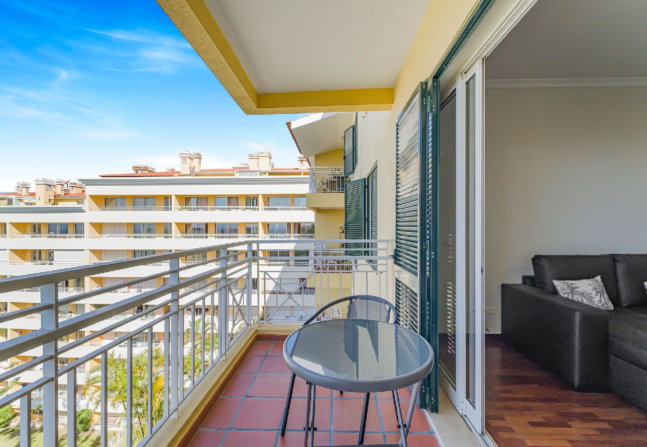 Apartment in Funchal - Tulipa Apartment Prime Location