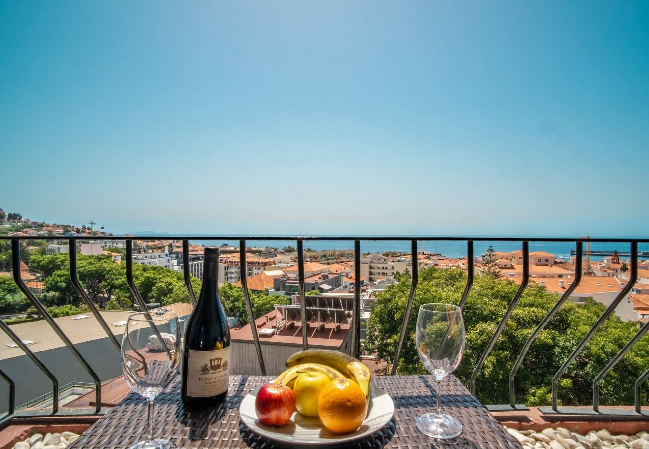 Апартаменты на Funchal - T3 Apartment Elias Garcia