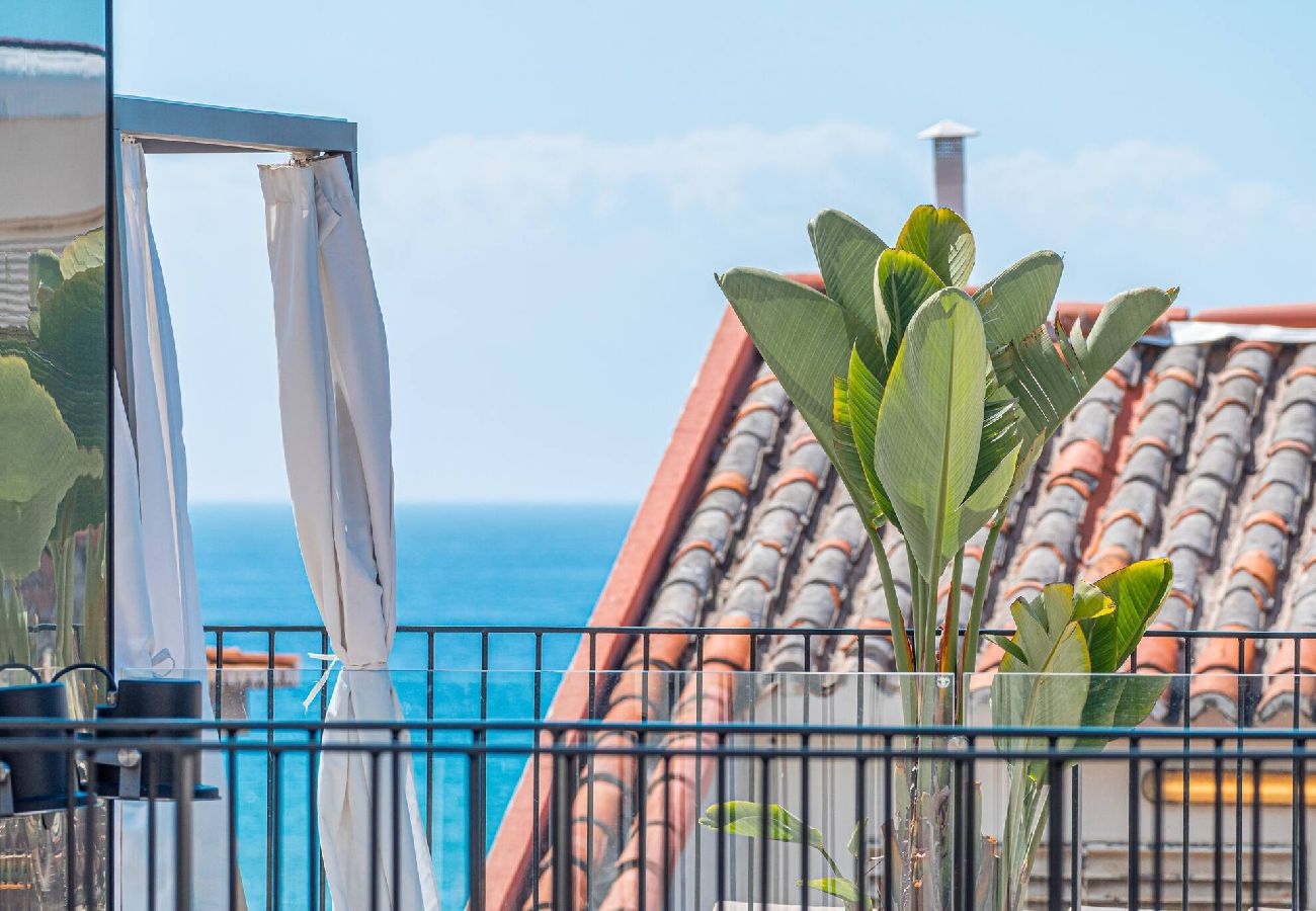 Апартаменты на Funchal -  T1 Apartment Murças