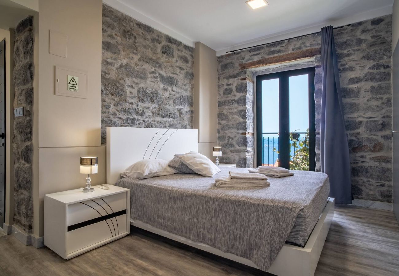 Вилла на Santa Cruz - Madeirense Villa in Santa Cruz · Madeirense Villa