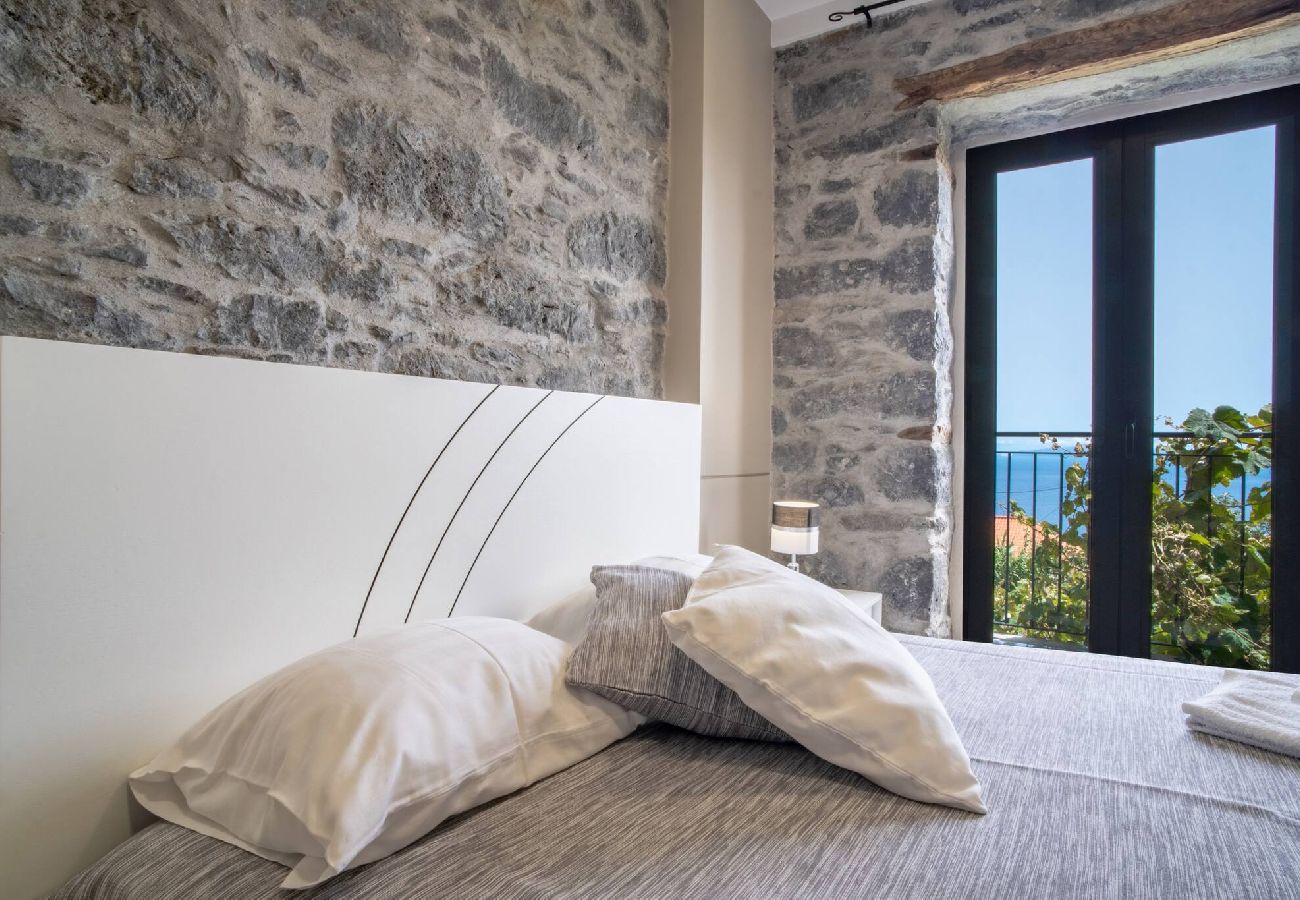 Вилла на Santa Cruz - Madeirense Villa in Santa Cruz · Madeirense Villa