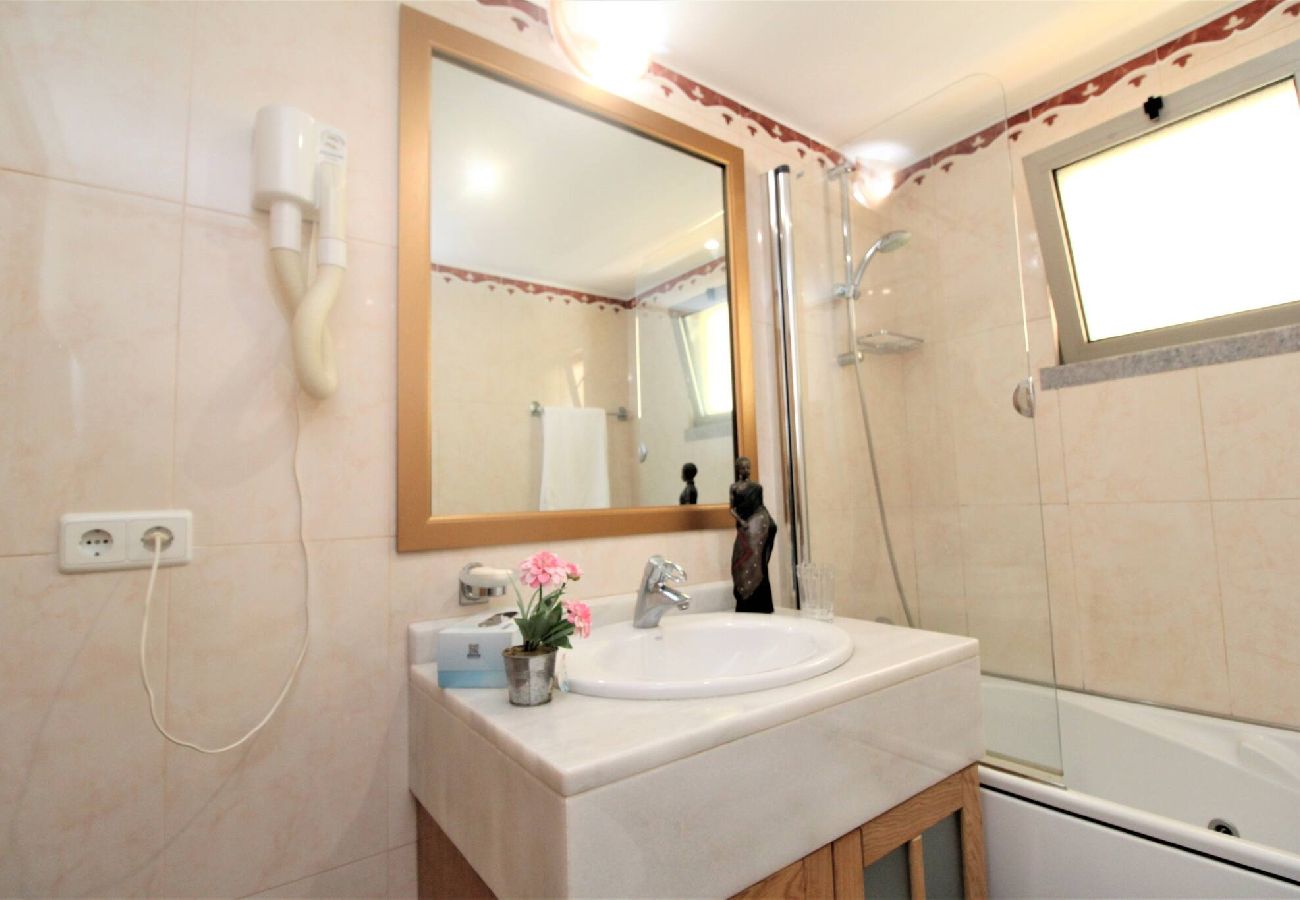 Апартаменты на Funchal - Yellow Apartment T1
