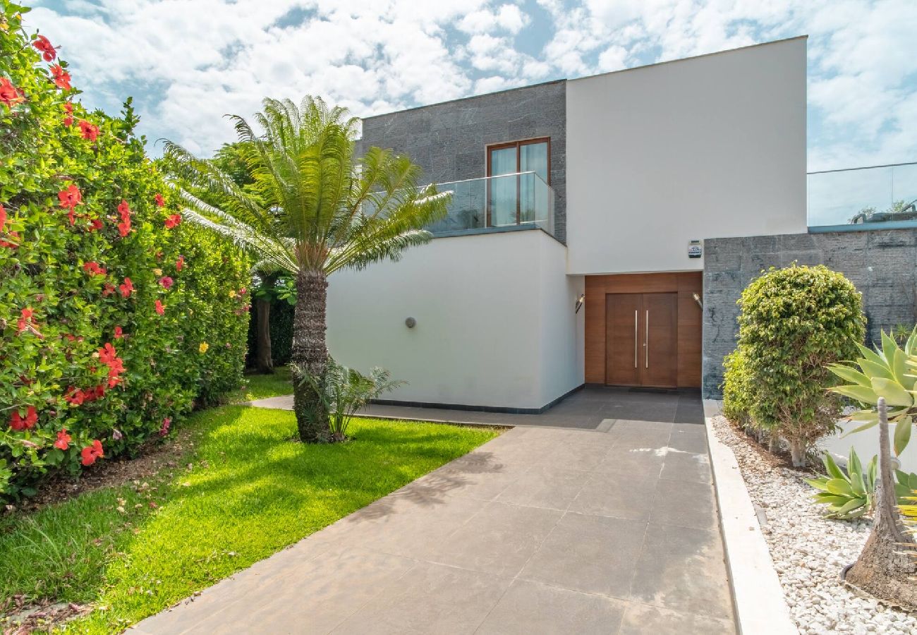 Вилла на Funchal - Villa Victoria  20
