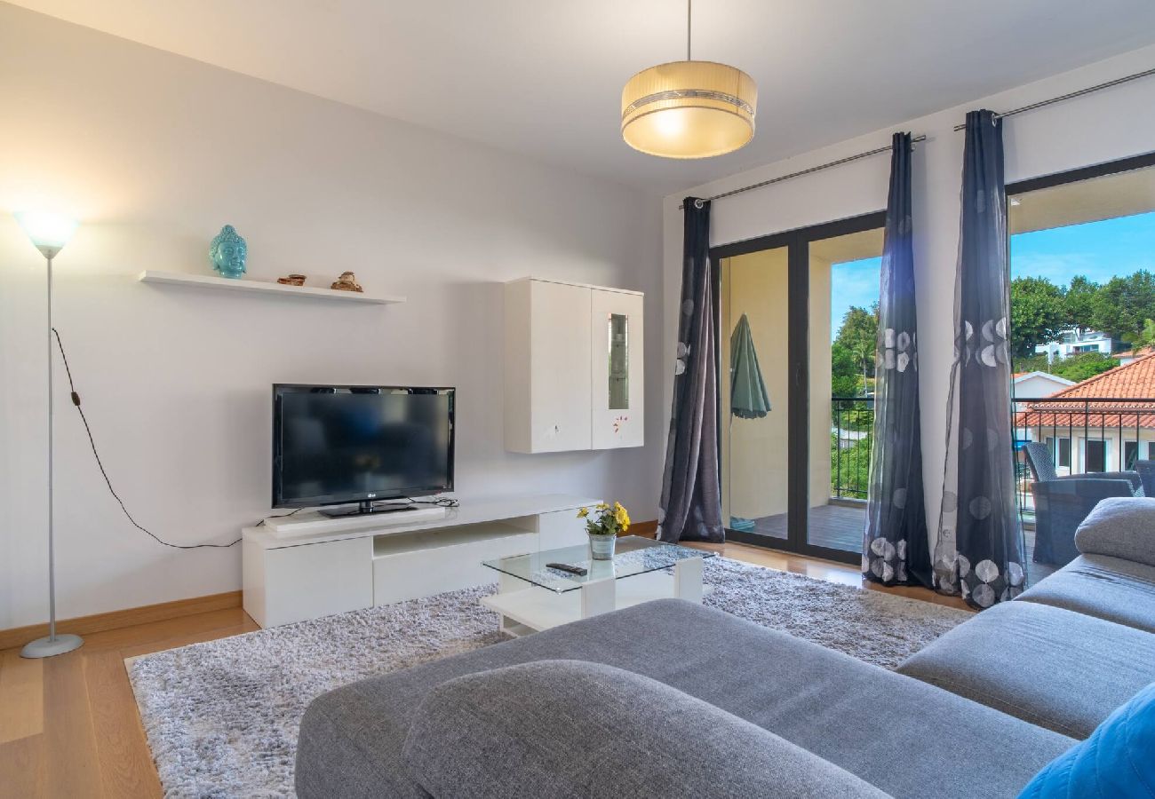 Апартаменты на Funchal - Luxury Living BU Apart.